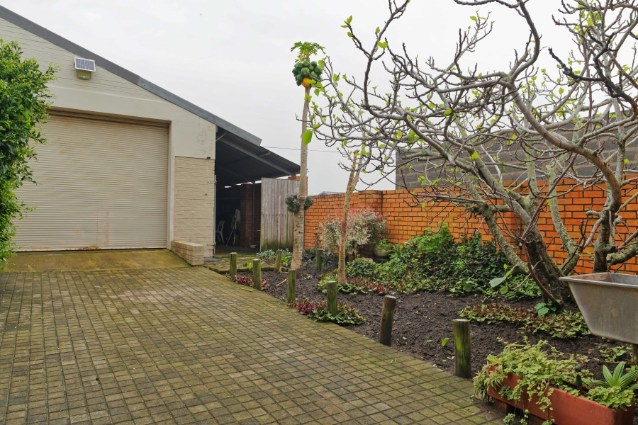 4 Bedroom Property for Sale in Kaysers Beach Eastern Cape